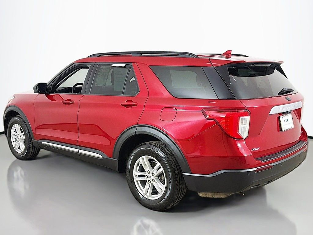 Used 2020 Ford Explorer XLT w/ Comfort Package image 9