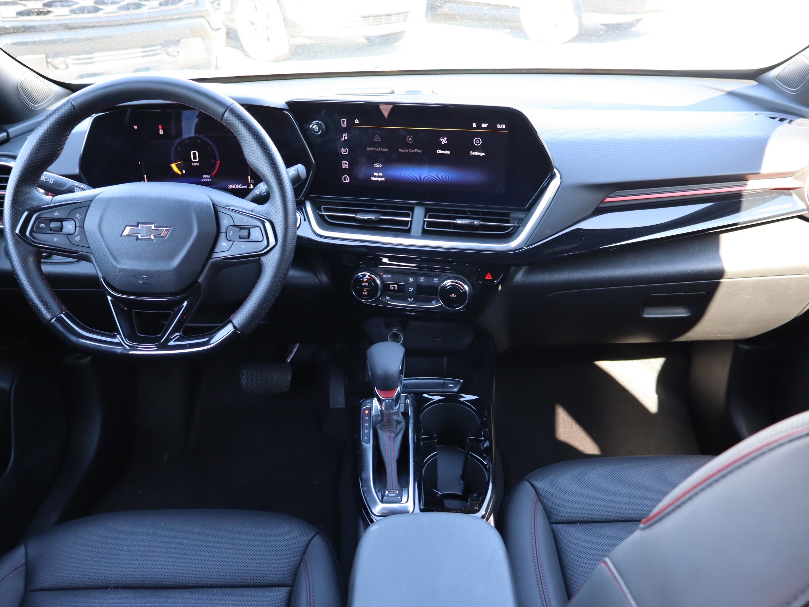 Used 2025 Chevrolet Trax RS w/ Driver Confidence Package FWD image 14