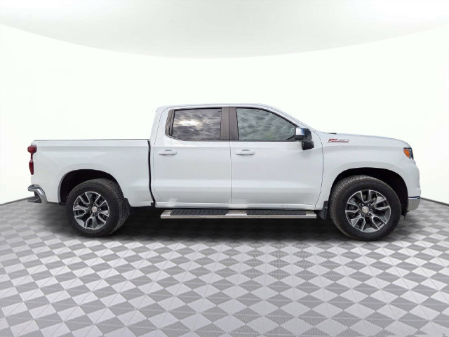 Used 2023 Chevrolet Silverado 1500 LT AWD/4WD image 3