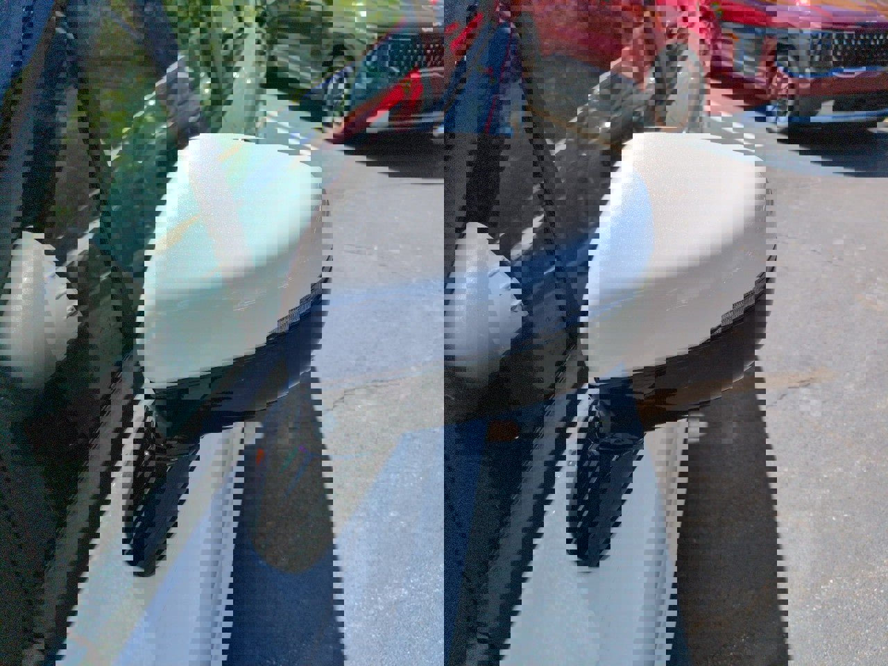 New 2026 Kia Carnival EX image 13