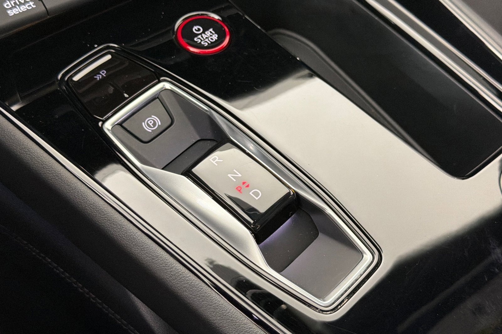 Used 2024 Audi e-tron GT Prestige w/ Prestige Package image 20