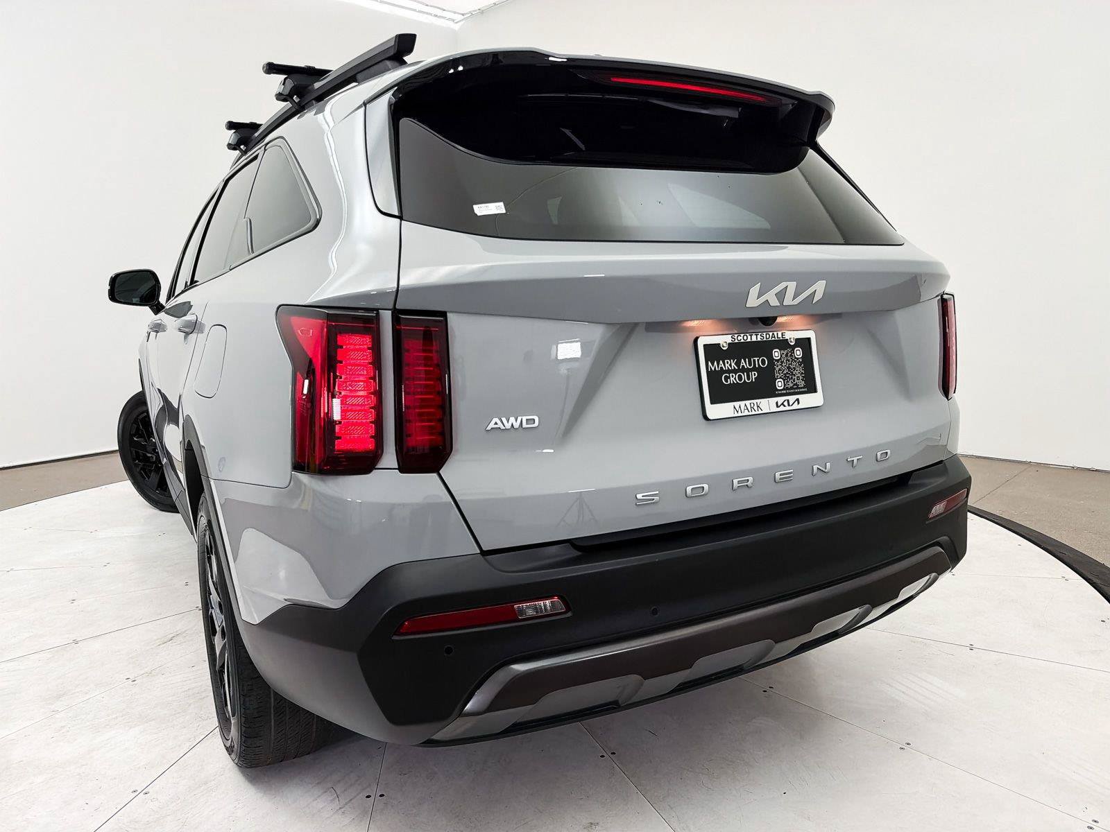 Used 2022 Kia Sorento S w/ Panoramic Sunroof Package AWD/4WD image 11