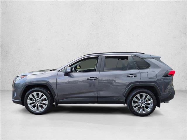 Used 2019 Toyota RAV4 XLE Premium FWD image 8