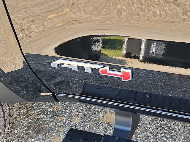 New 2026 GMC Canyon AT4 AWD/4WD image 18