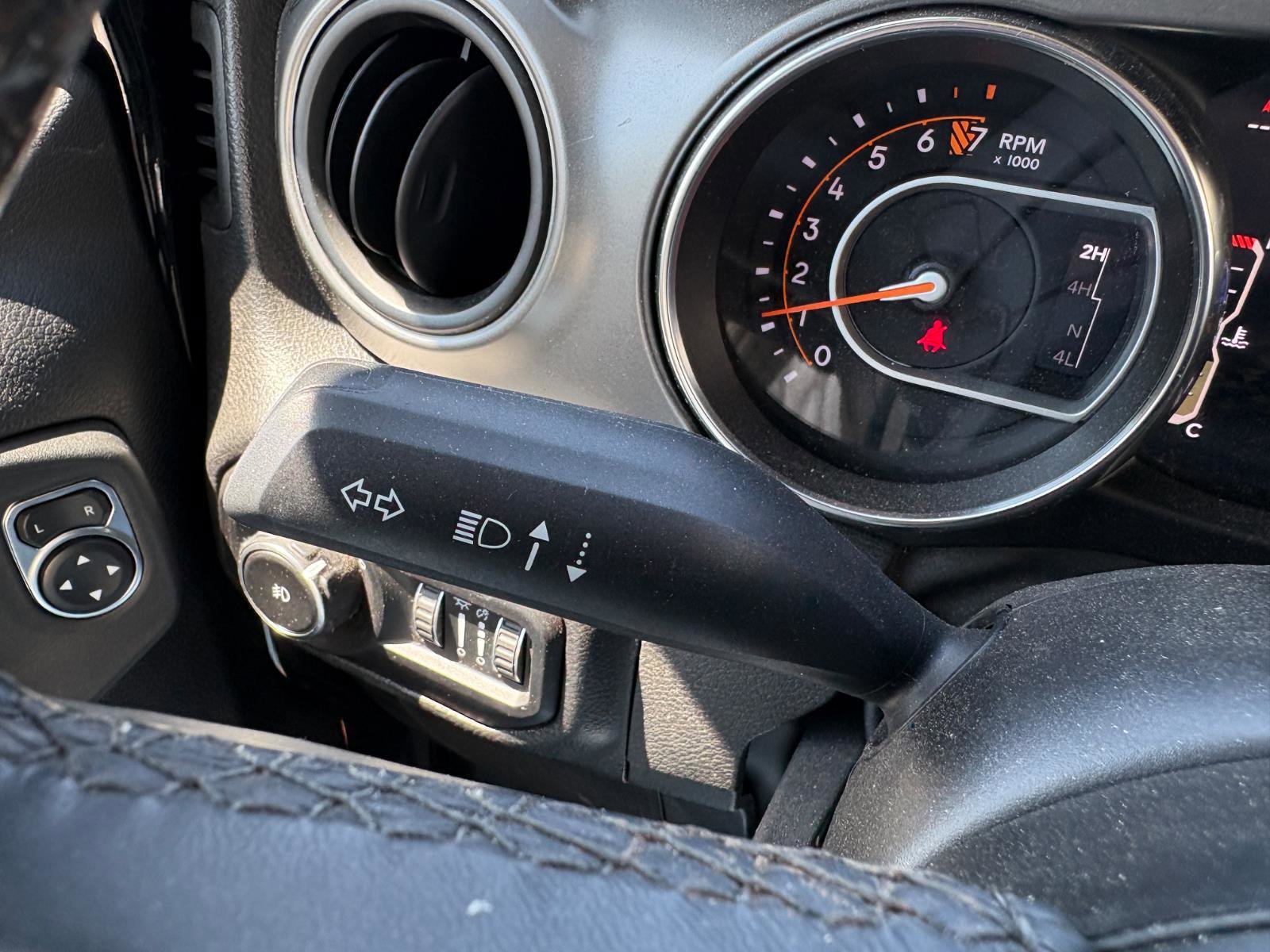 Used 2022 Jeep Wrangler Unlimited Sport AWD/4WD image 30