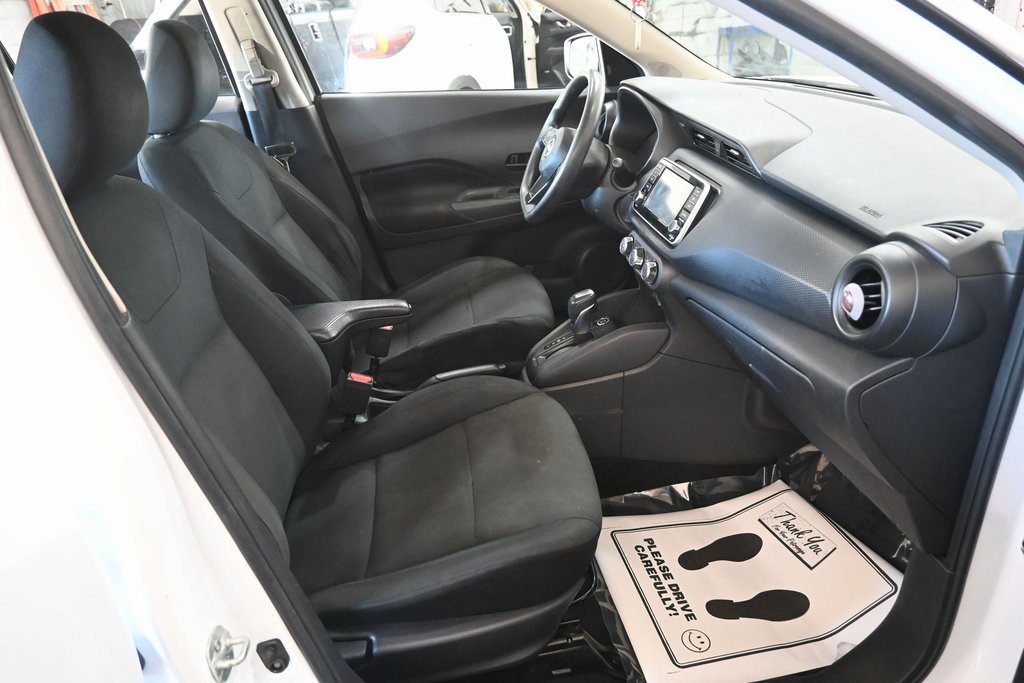 Used 2024 Nissan Kicks S image 9