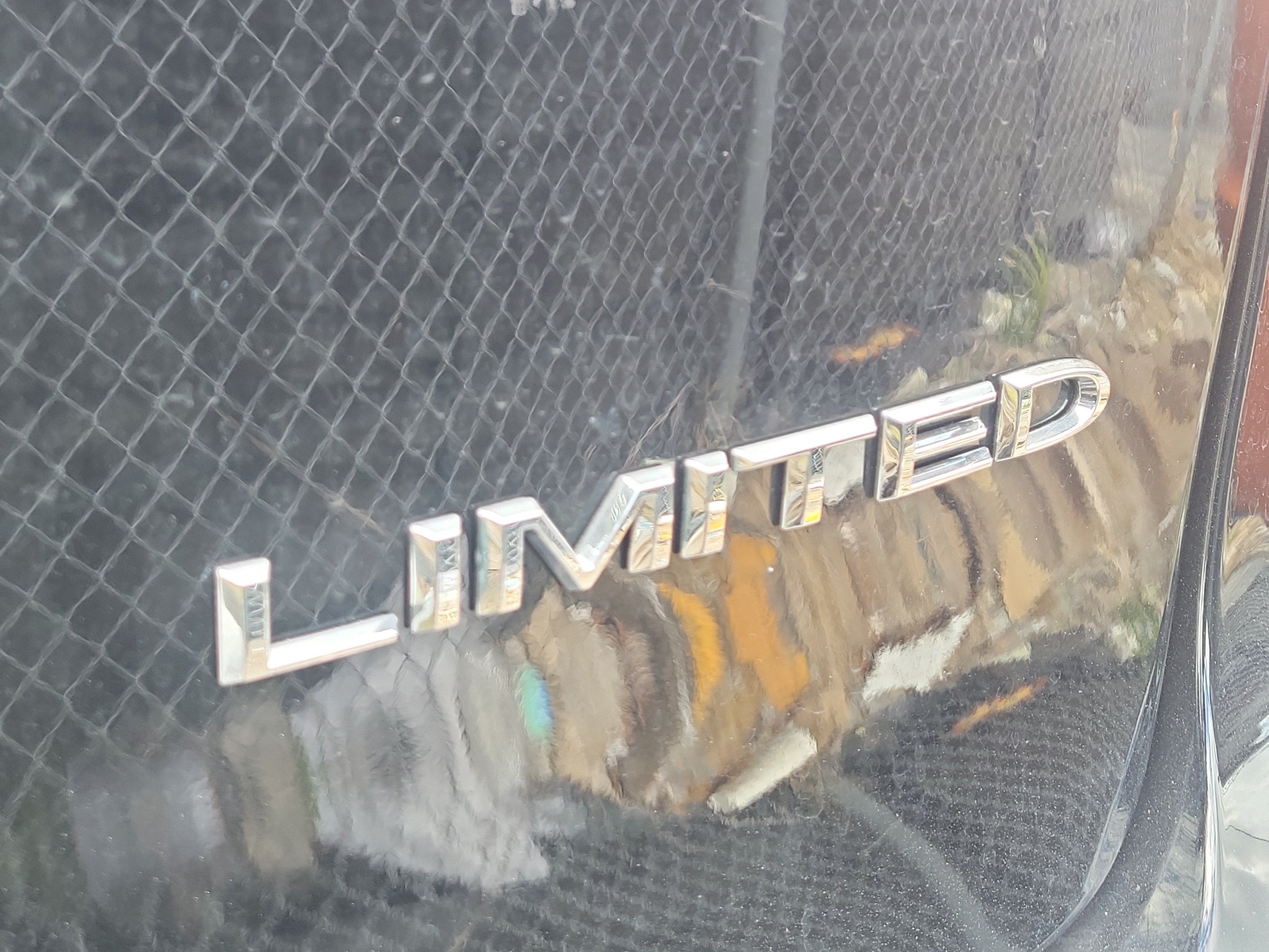 Used 2026 Chrysler Pacifica Limited FWD image 8