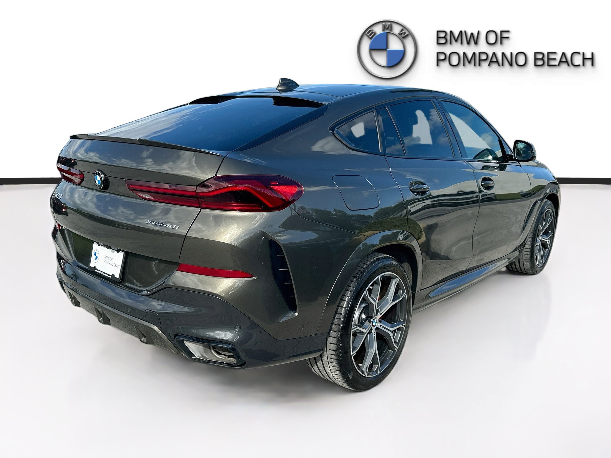 Used 2023 BMW X6 xDrive40i w/ Executive Package AWD/4WD image 7