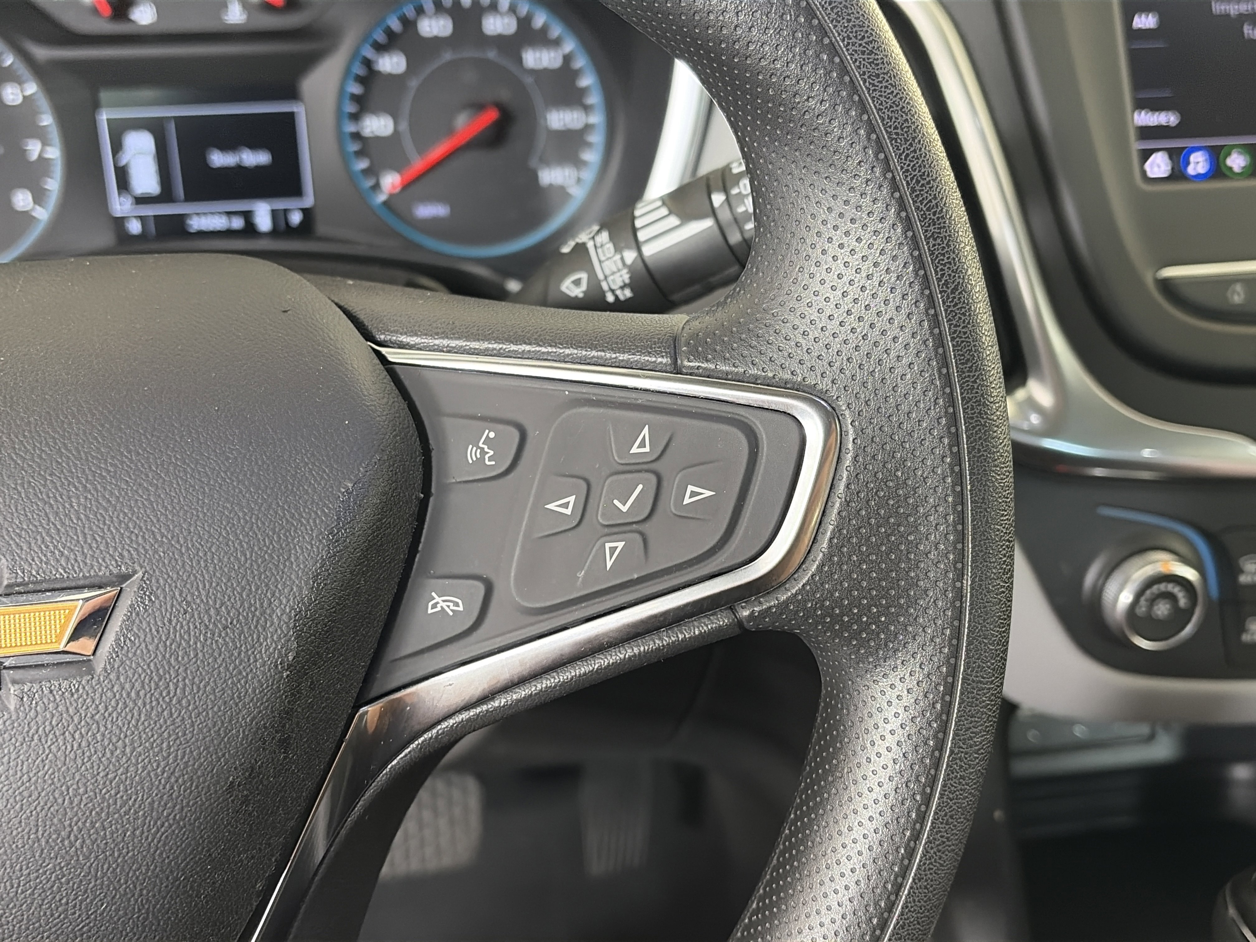 Certified 2021 Chevrolet Equinox LS image 27