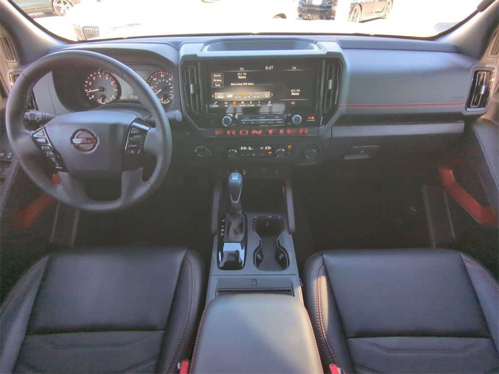 Used 2025 Nissan Frontier PRO-4X w/ Pro Premium Package image 16