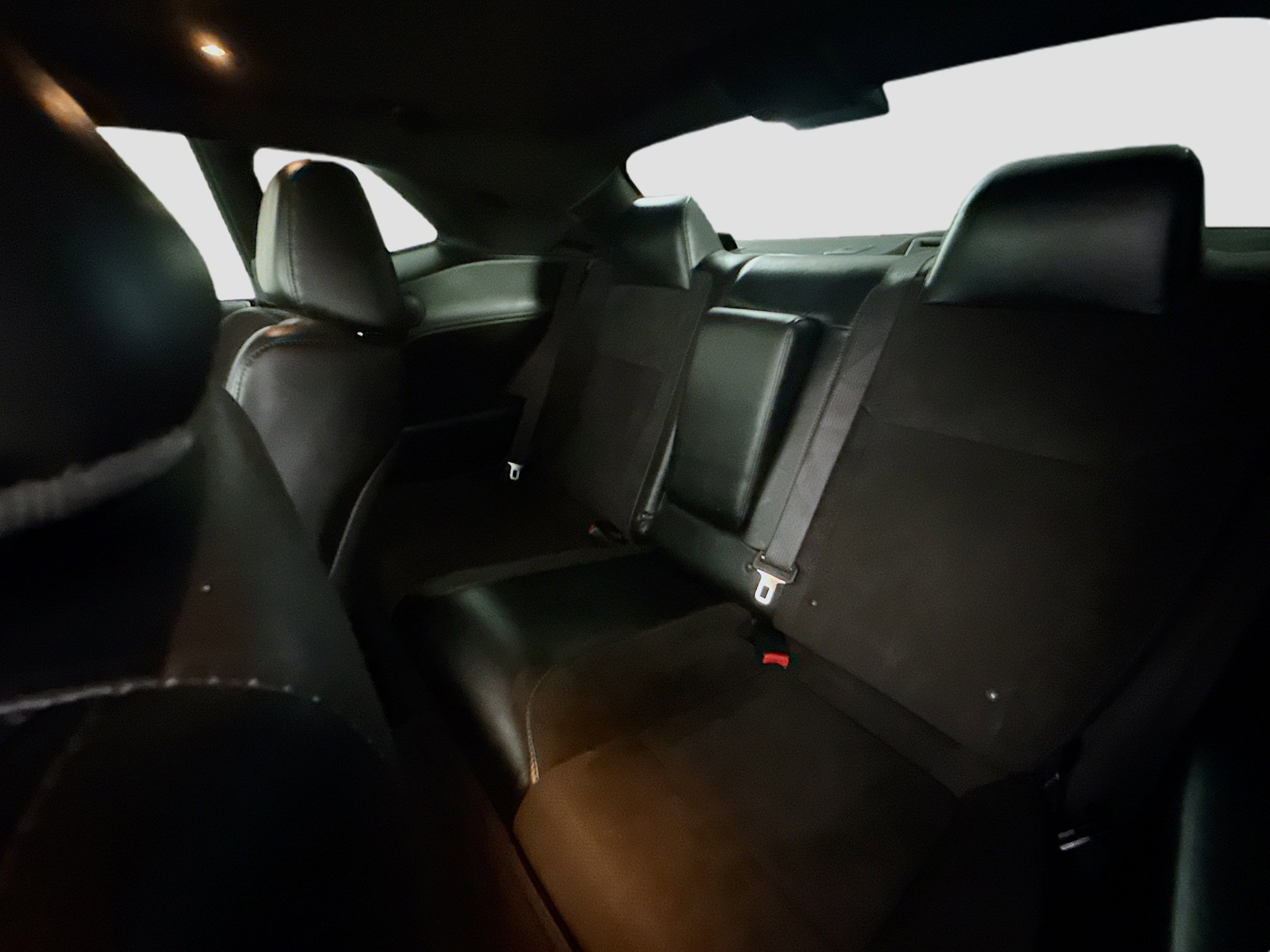 Used 2016 Dodge Challenger R/T Scat Pack w/ Leather Interior Group image 25