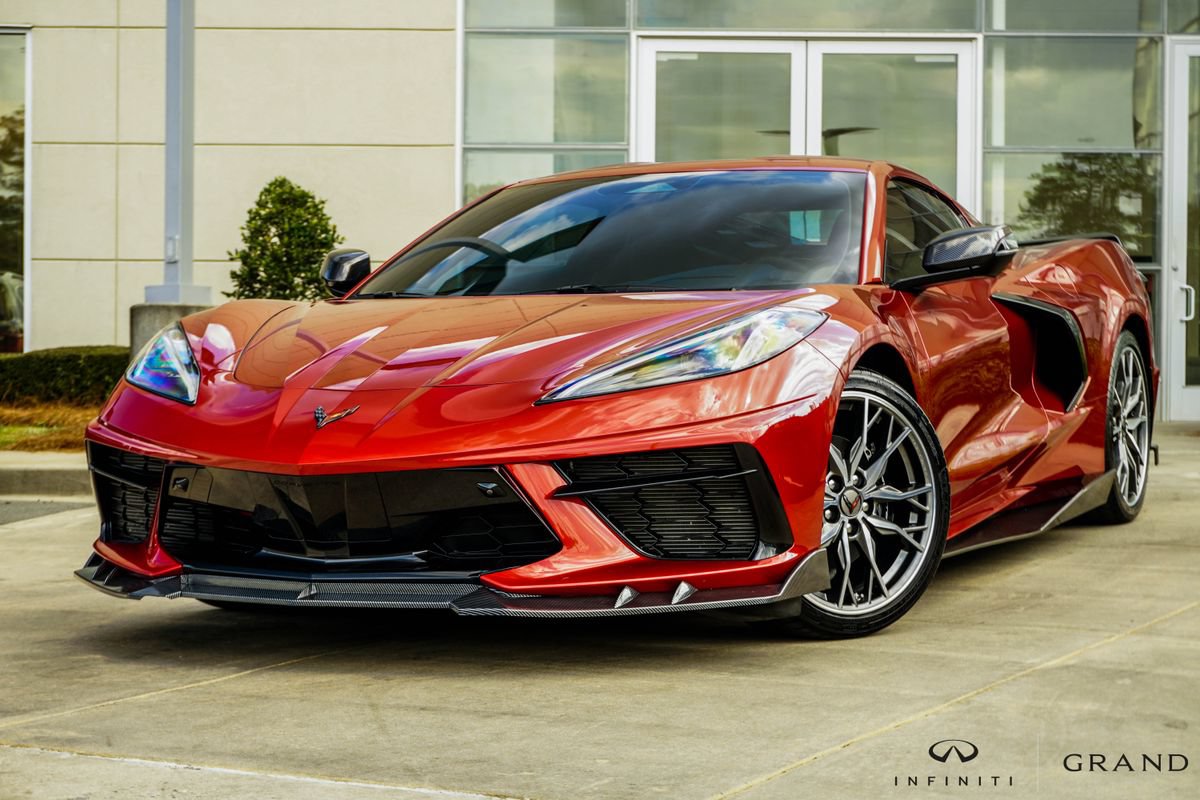 Used 2024 Chevrolet Corvette Stingray Preferred Cpe w/ Battery Protection Package RWD image 1
