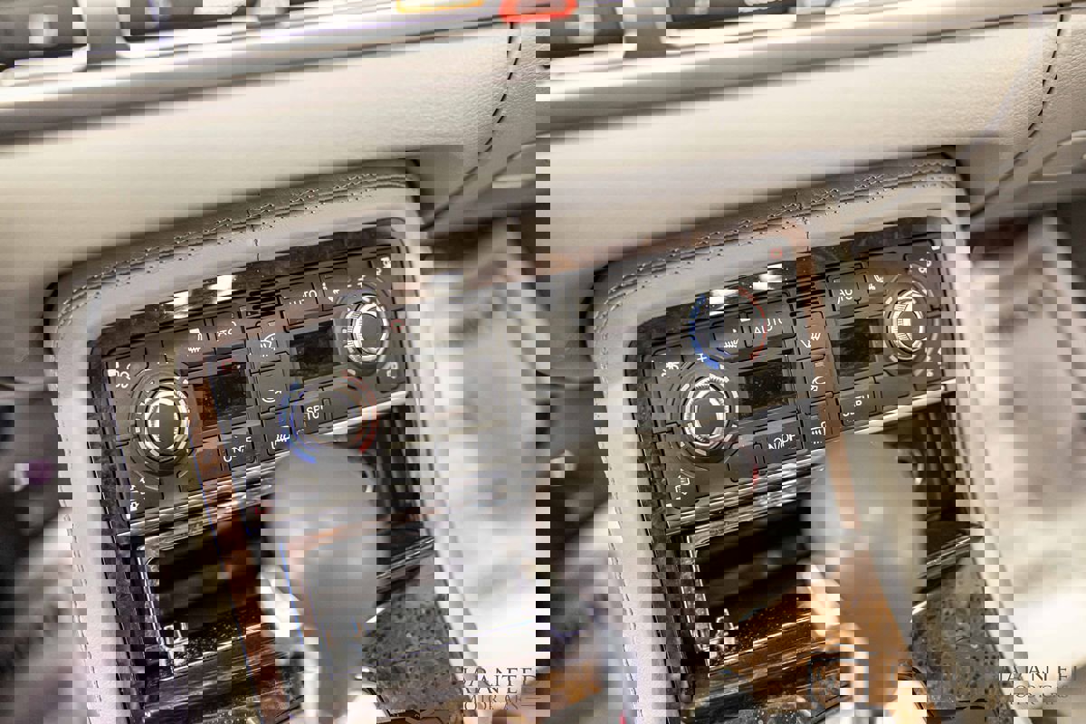 Used 2008 Audi S8 image 29