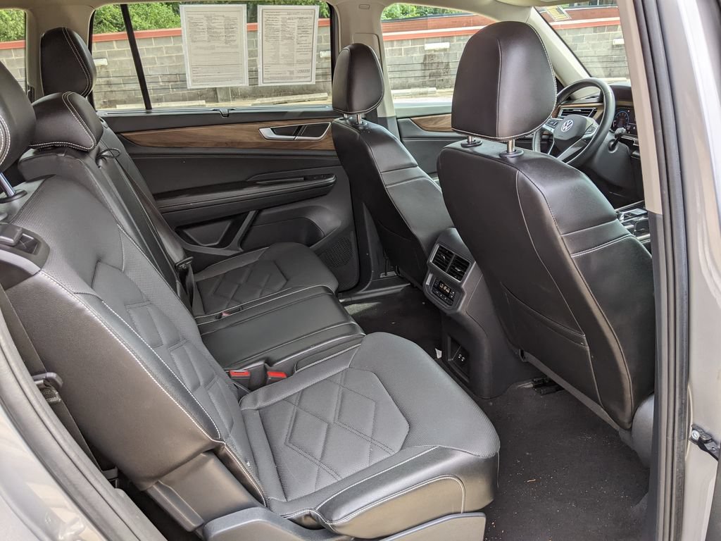 Certified 2024 Volkswagen Atlas SE FWD image 24