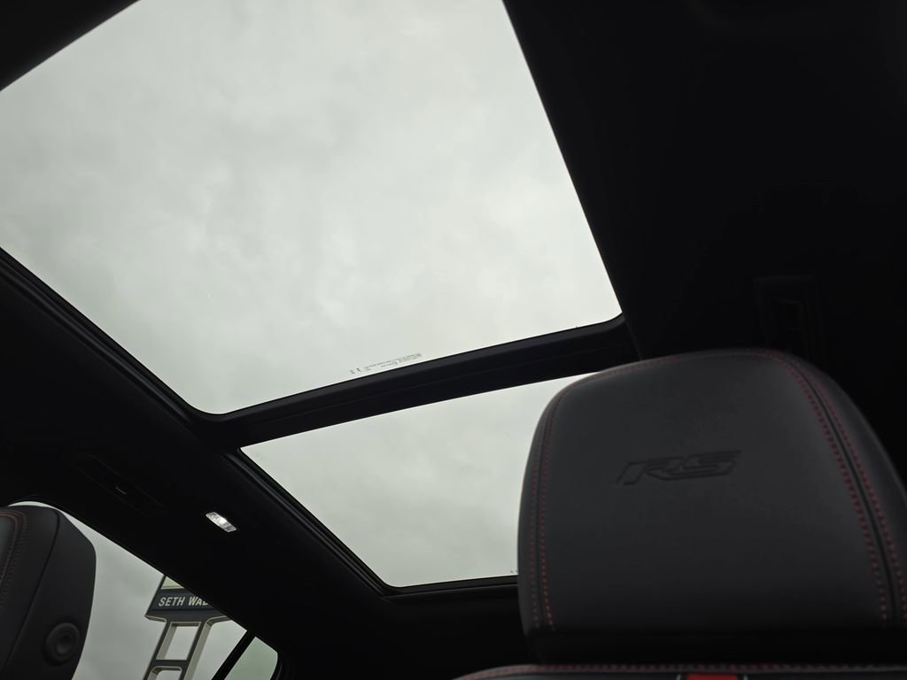 New 2026 Chevrolet Traverse RS FWD image 31