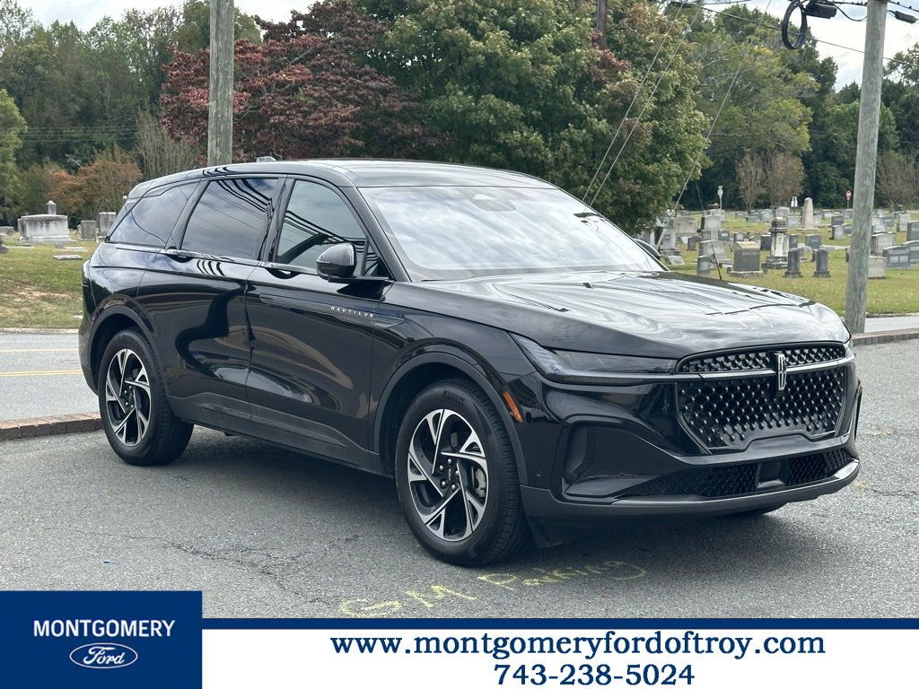 Used 2024 Lincoln Nautilus Premier w/ Jet Appearance Package