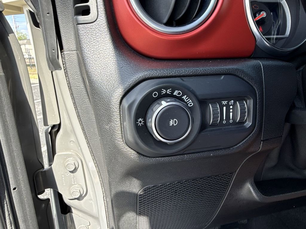 Used 2021 Jeep Wrangler Unlimited Rubicon image 27