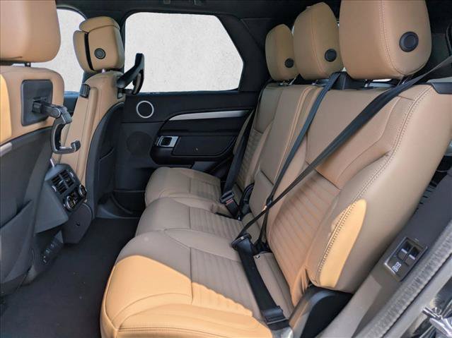 New 2025 Land Rover Discovery Dynamic SE AWD/4WD image 16