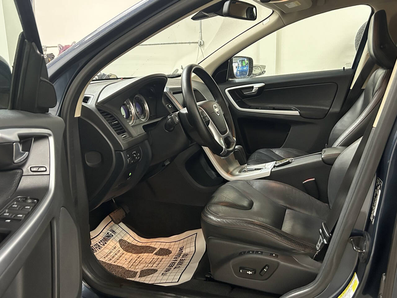 Used 2011 Volvo XC60 3.2 image 5