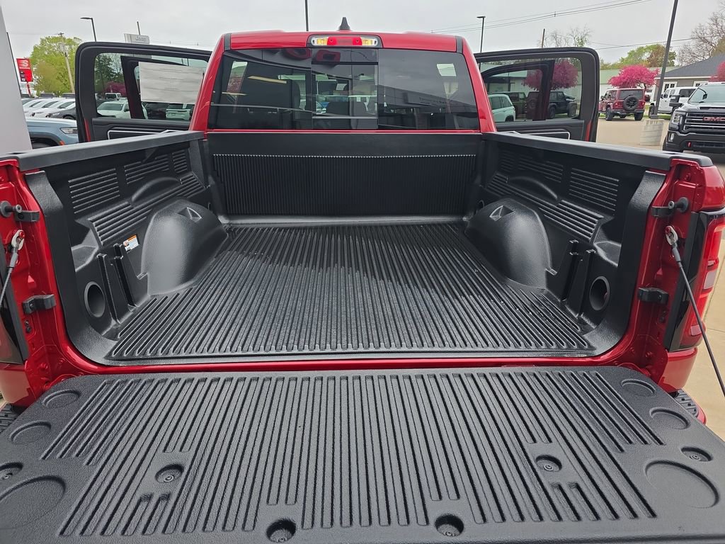 New 2026 RAM 1500 Big Horn AWD/4WD image 13