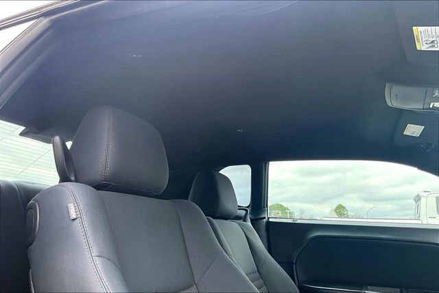 Used 2014 Dodge Challenger R/T image 25