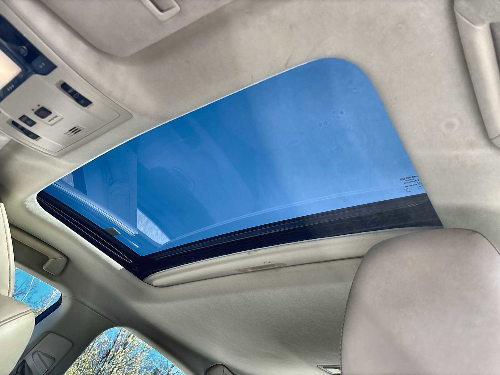 Used 2018 Lexus ES 350 w/ Luxury Package w/Wood Trim image 27