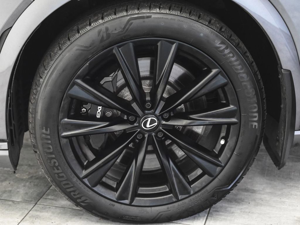Used 2023 Lexus RX 500h F Sport w/ Accessory Package (Z1) image 8