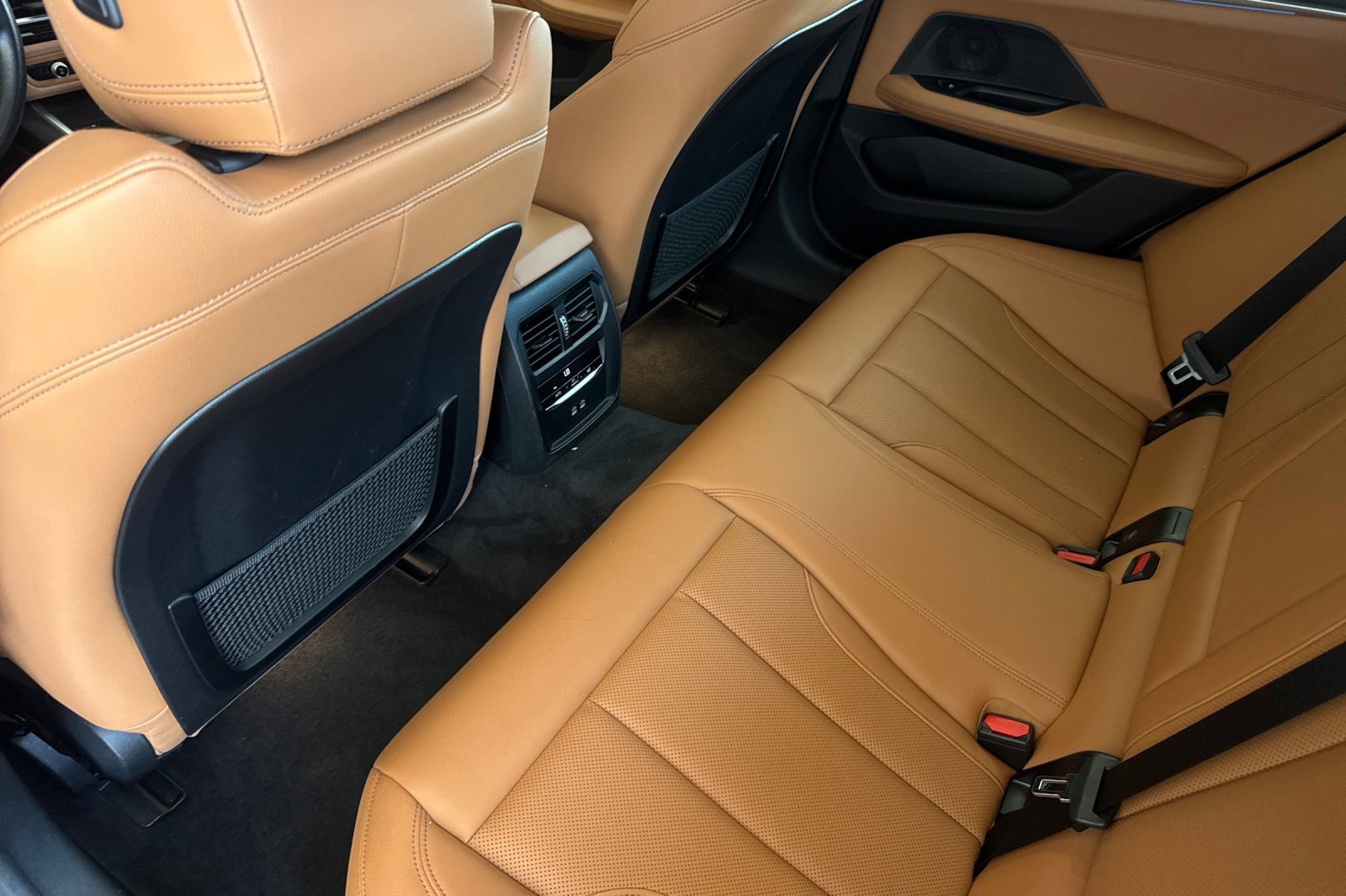 Certified 2023 BMW i4 eDrive35 w/ Premium Package RWD image 26