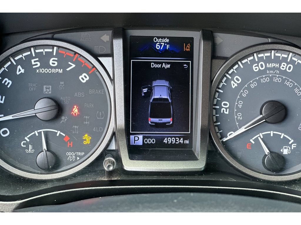 Used 2020 Toyota Tacoma TRD Off-Road w/ TRD Premium Off Road Package AWD/4WD image 30