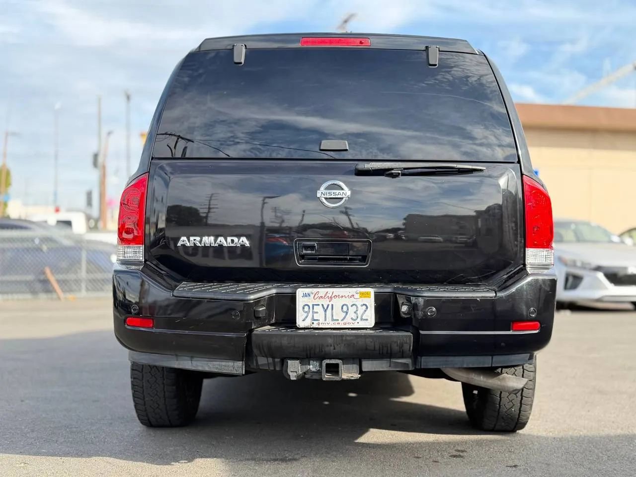 Used 2012 Nissan Armada SV w/ Driver Pkg image 11