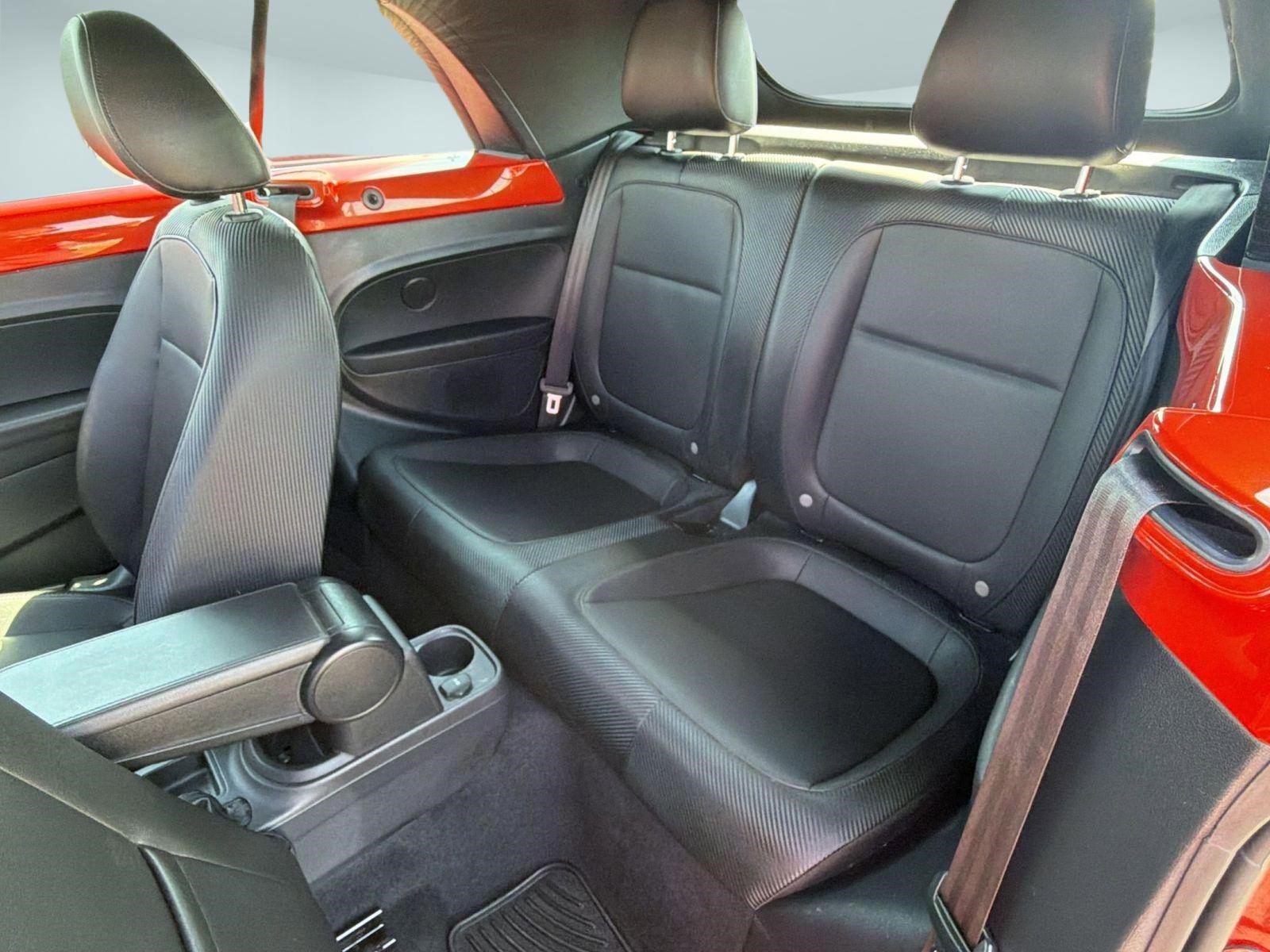 Used 2019 Volkswagen Beetle SE image 23