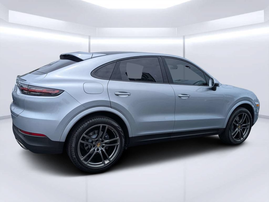 Used 2021 Porsche Cayenne Coupe AWD/4WD image 3