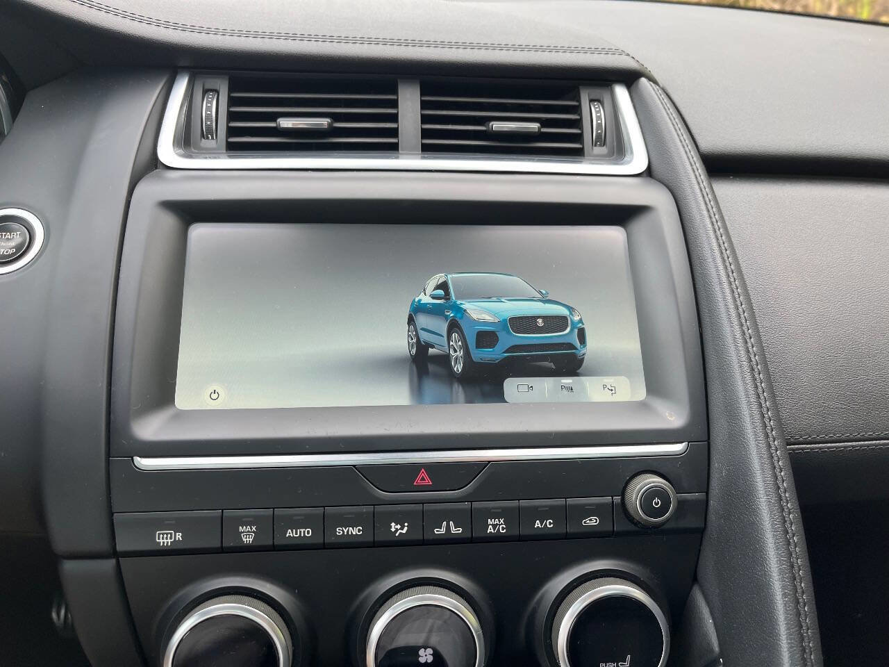 Used 2018 Jaguar E-PACE S image 21