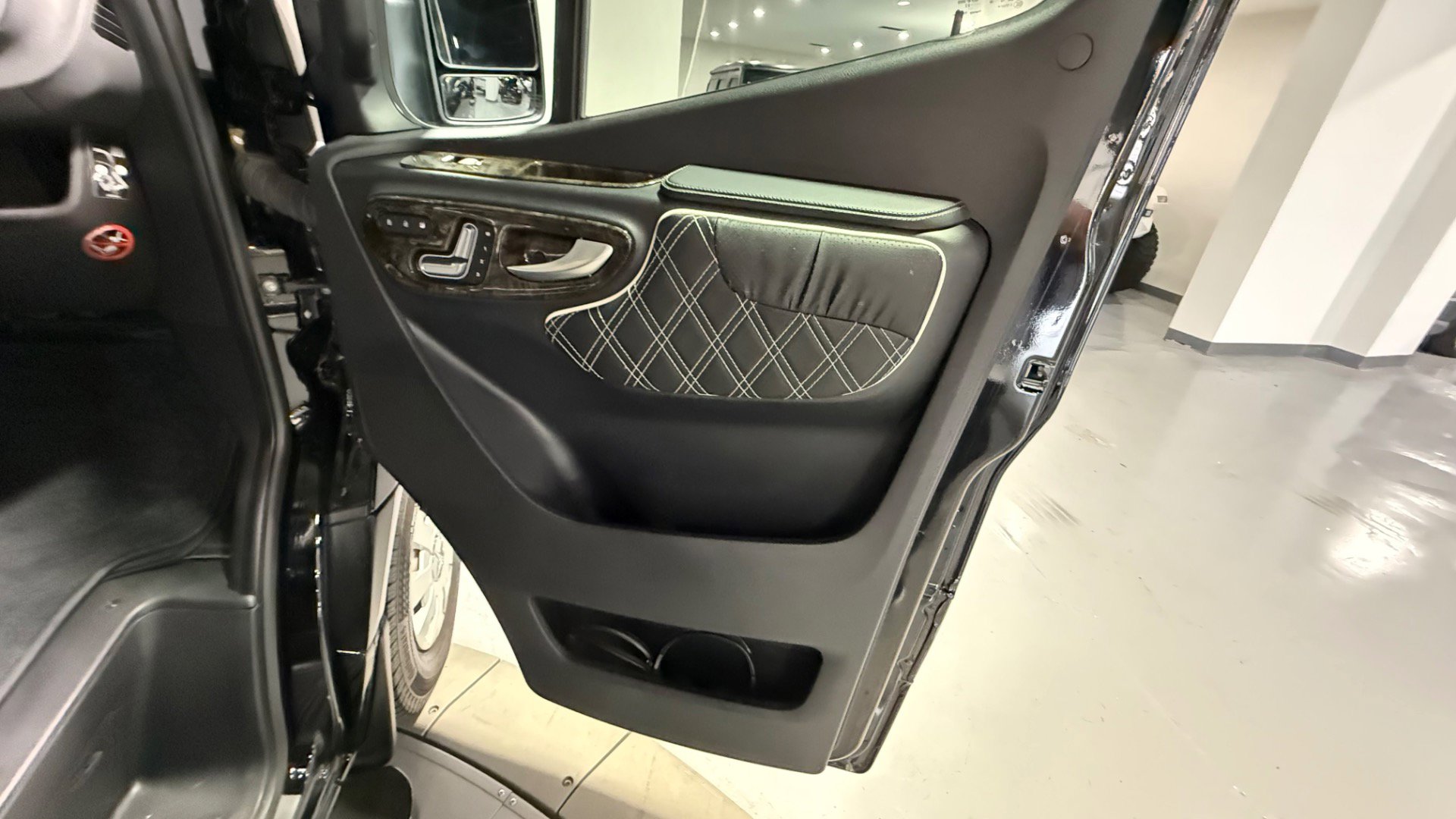 Used 2022 Mercedes-Benz Sprinter 3500 image 51