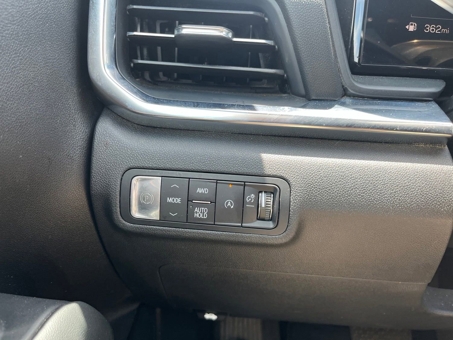 Used 2025 GMC Terrain Elevation AWD/4WD image 10