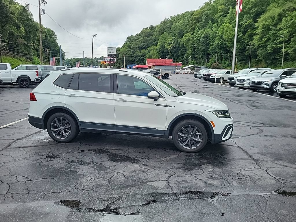 Used 2022 Volkswagen Tiguan SE AWD/4WD image 6