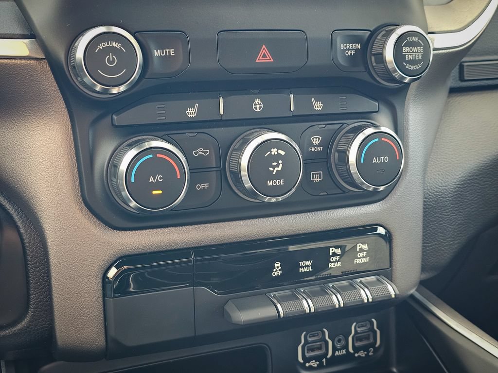 Used 2020 RAM 1500 Big Horn AWD/4WD image 27