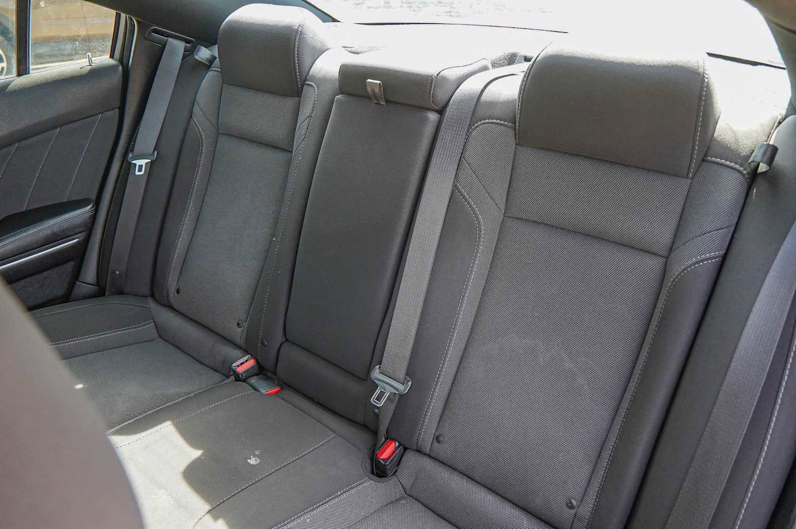 Used 2019 Dodge Charger SXT image 29