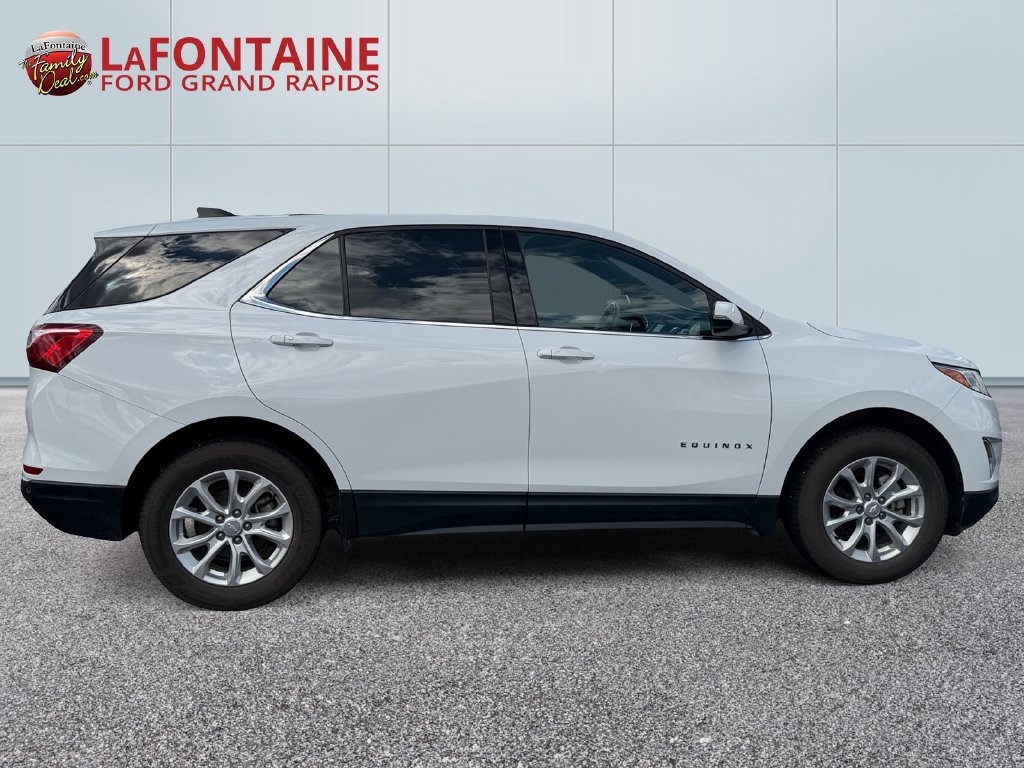 Used 2019 Chevrolet Equinox LT w/ Driver Convenience Package AWD/4WD image 8