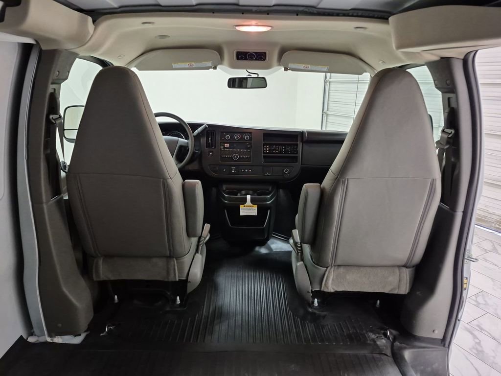 New 2025 GMC Savana 2500 Extended w/ Enhanced Convenience Package image 22