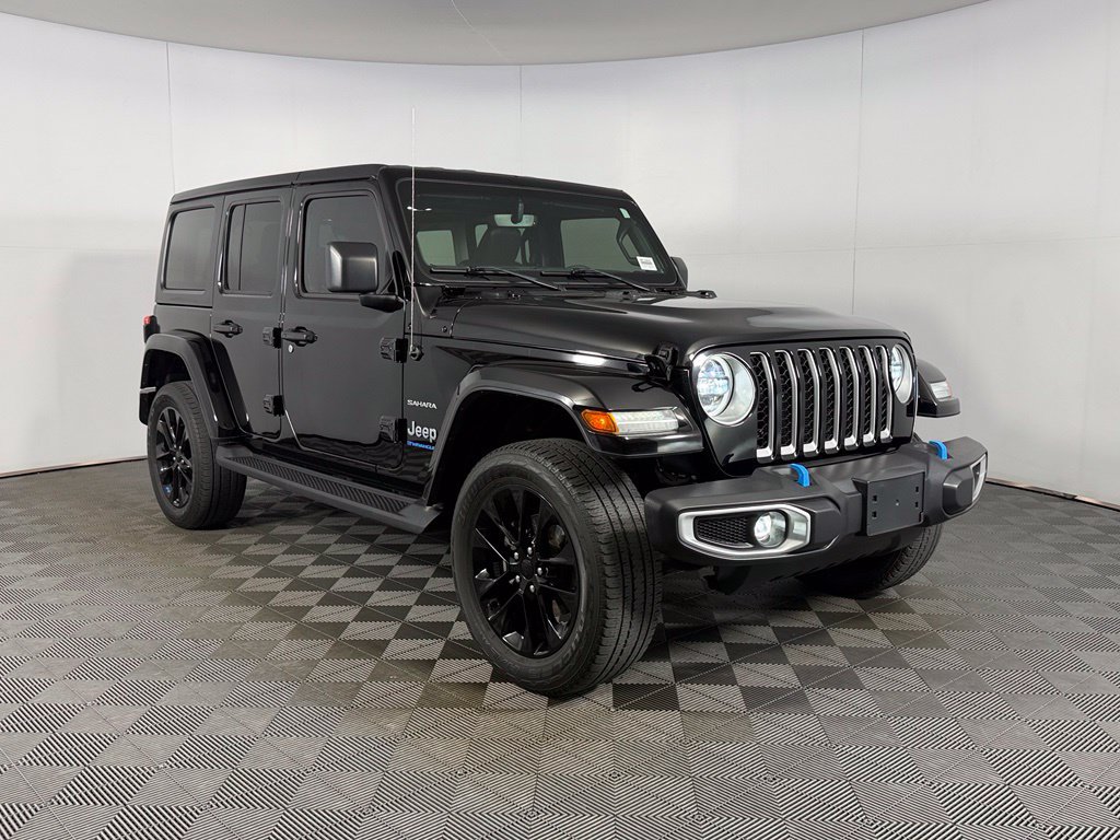 Used 2023 Jeep Wrangler Unlimited Sahara AWD/4WD image 6