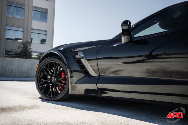 Used 2015 Chevrolet Corvette Z06 w/ 3LZ Preferred Equipment Group image 32