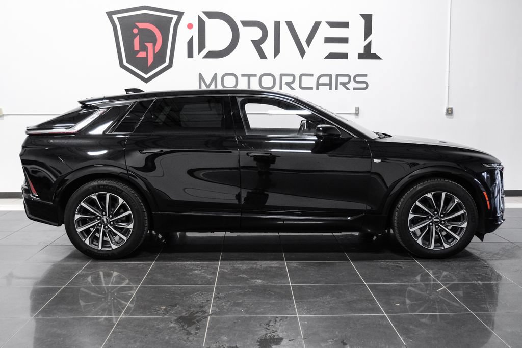 Used 2024 Cadillac Lyriq Sport AWD/4WD image 8