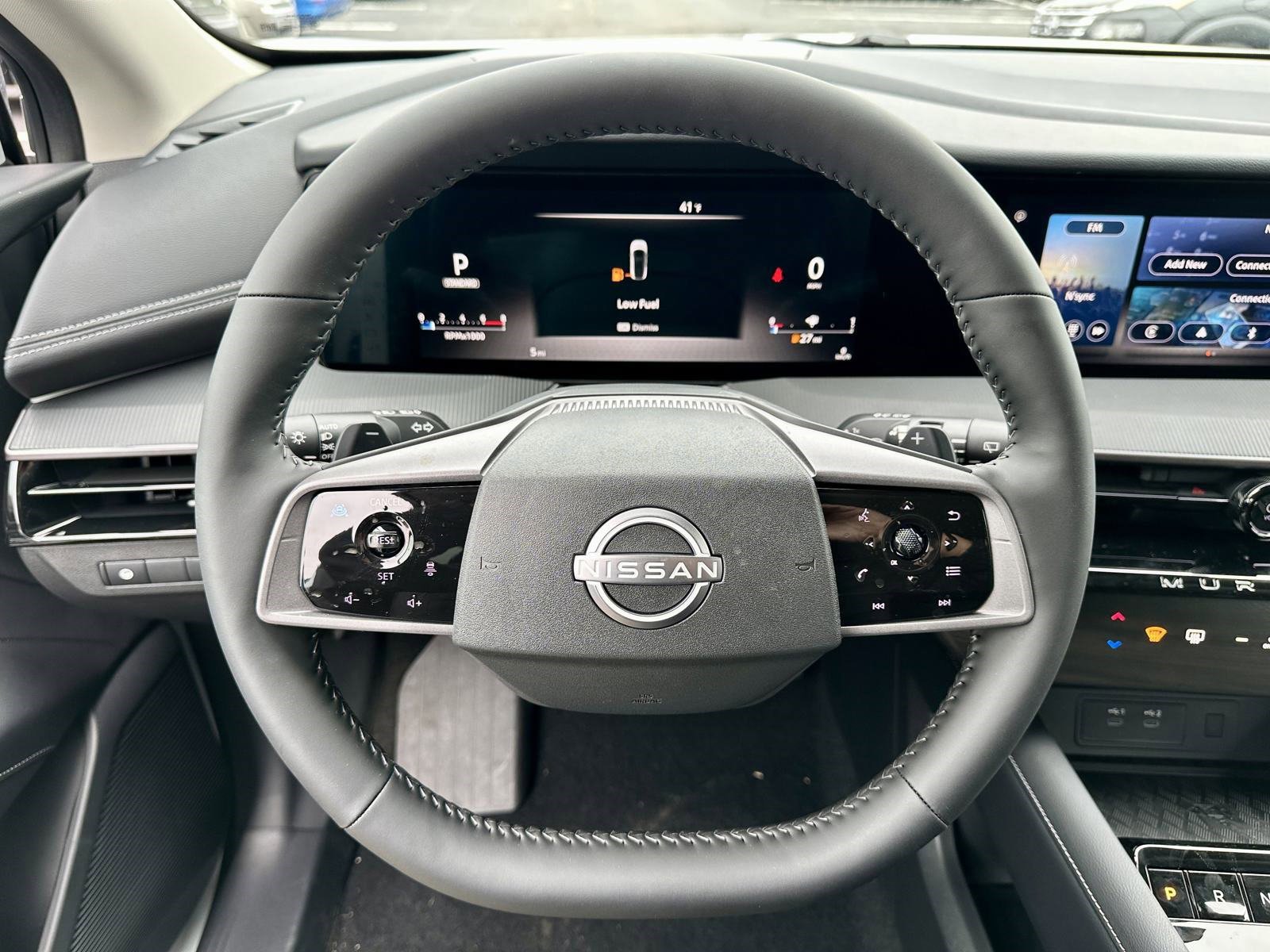 Used 2025 Nissan Murano SV image 21