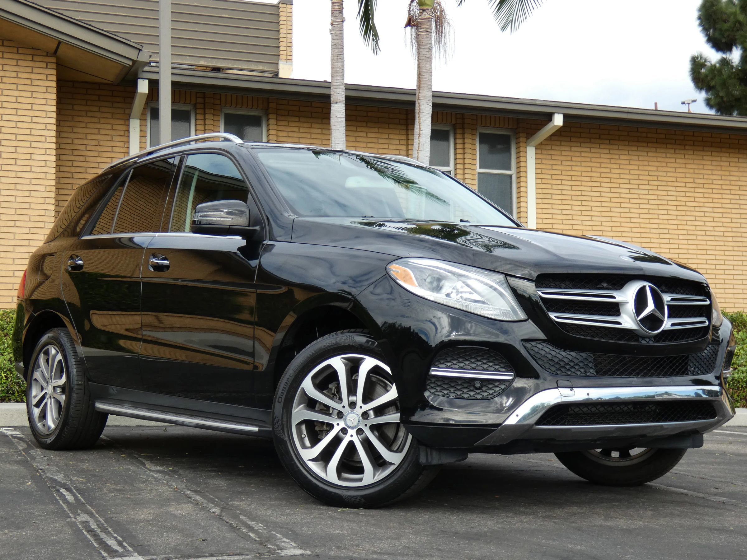 Used 2016 Mercedes-Benz GLE 350 w/ Premium Package image 6