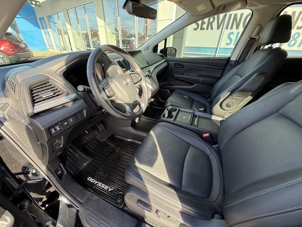 Used 2025 Honda Odyssey EX-L image 16