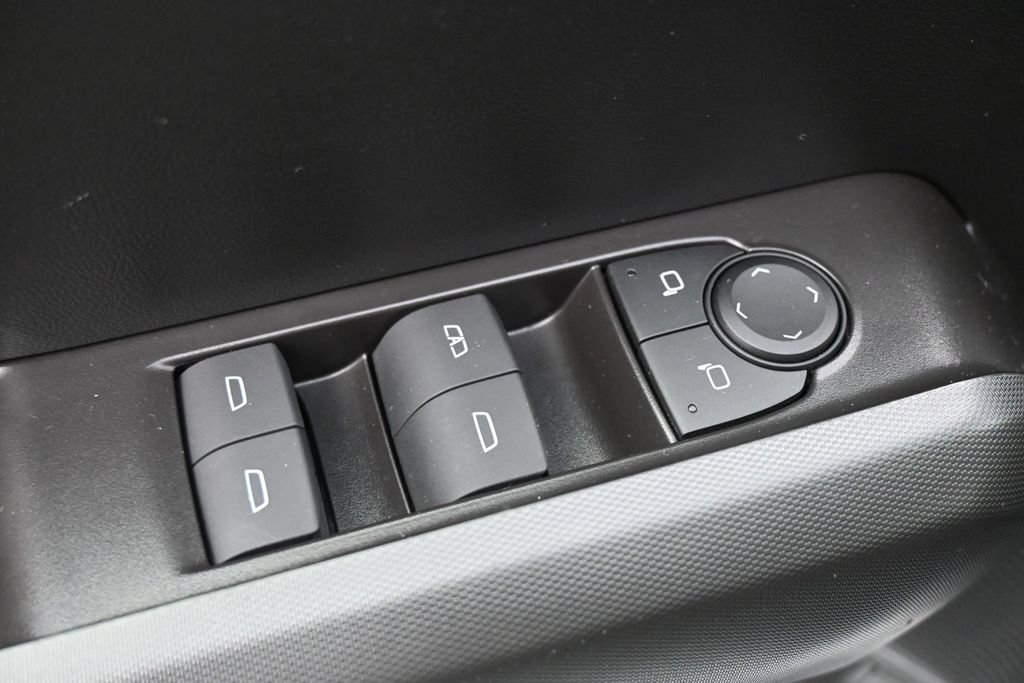 Used 2024 GMC Canyon Elevation RWD image 4