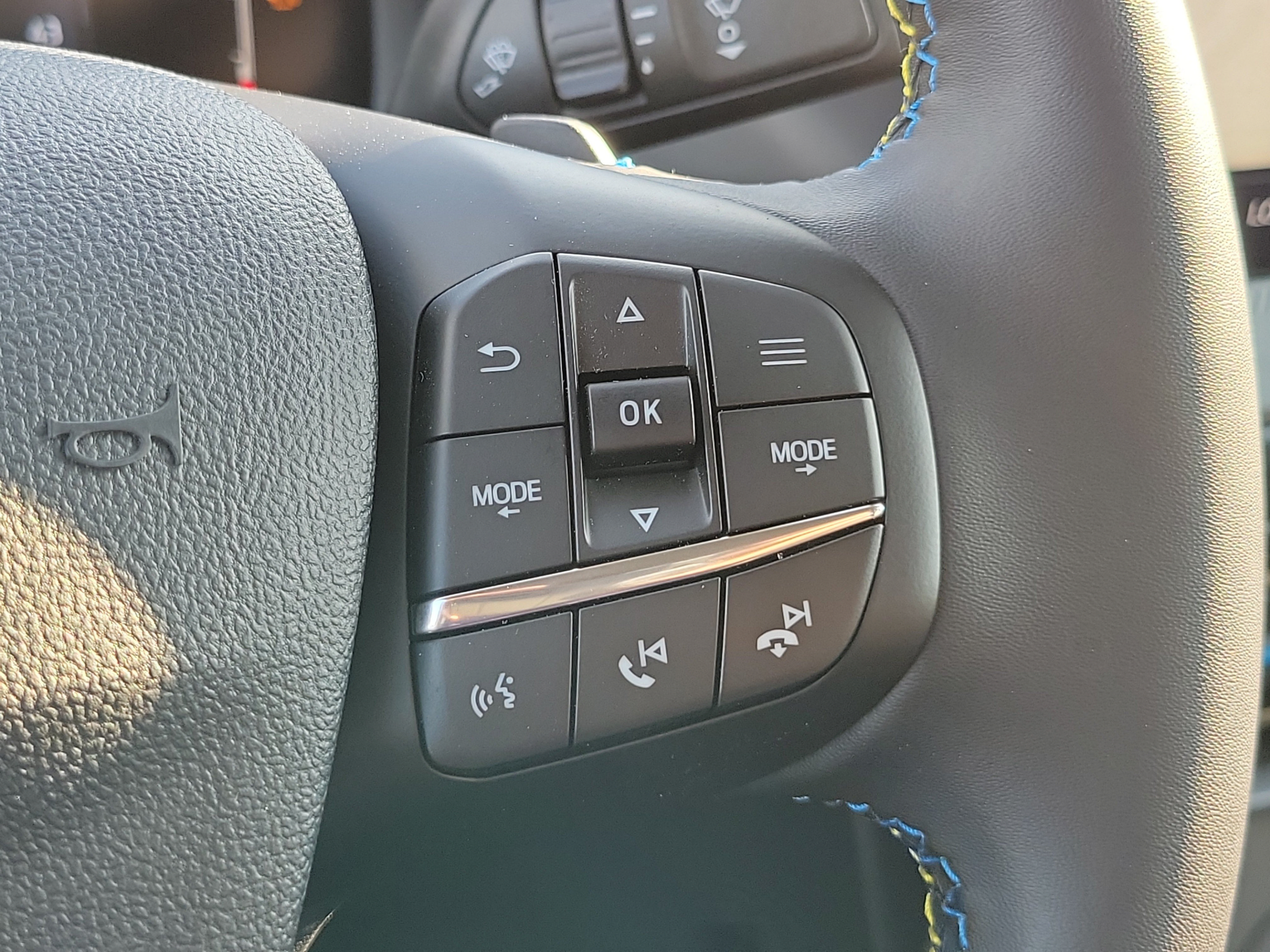 New 2026 Ford Maverick Lobo AWD/4WD image 24
