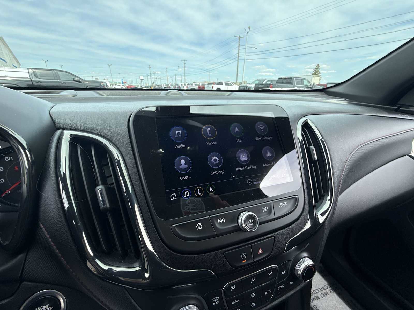 Certified 2022 Chevrolet Equinox RS w/ Infotainment Package image 12