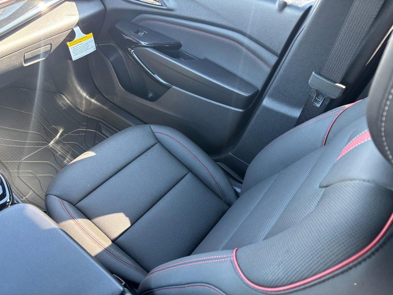 New 2026 Chevrolet Trax RS w/ Driver Confidence Package image 9